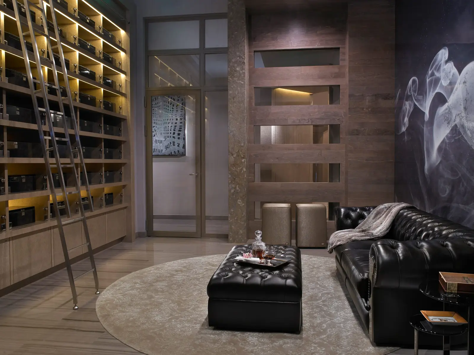 Cigar lounge (same image on the official Mansions site)