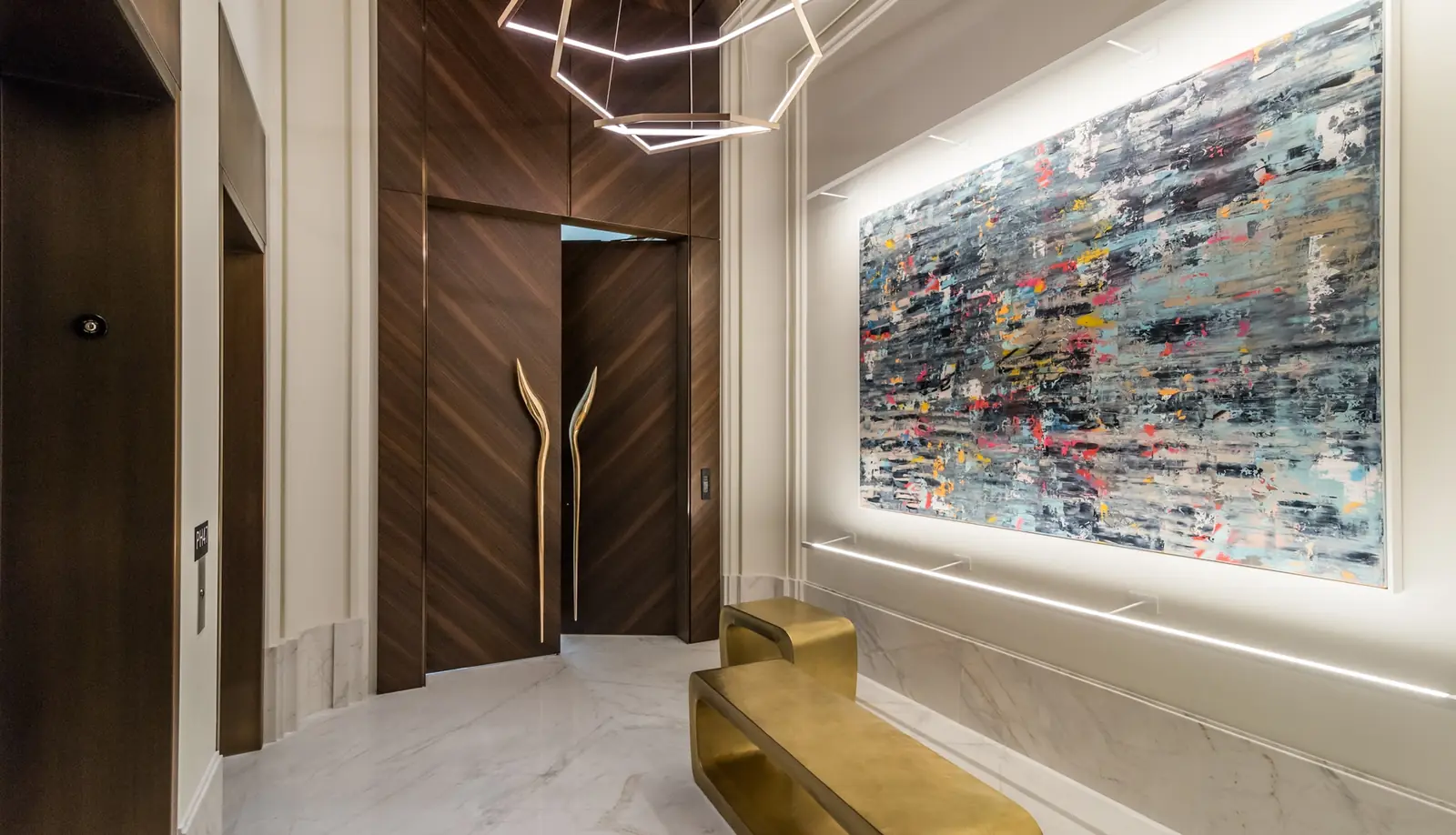 Palazzo Del Cielo penthouse, entry gallery