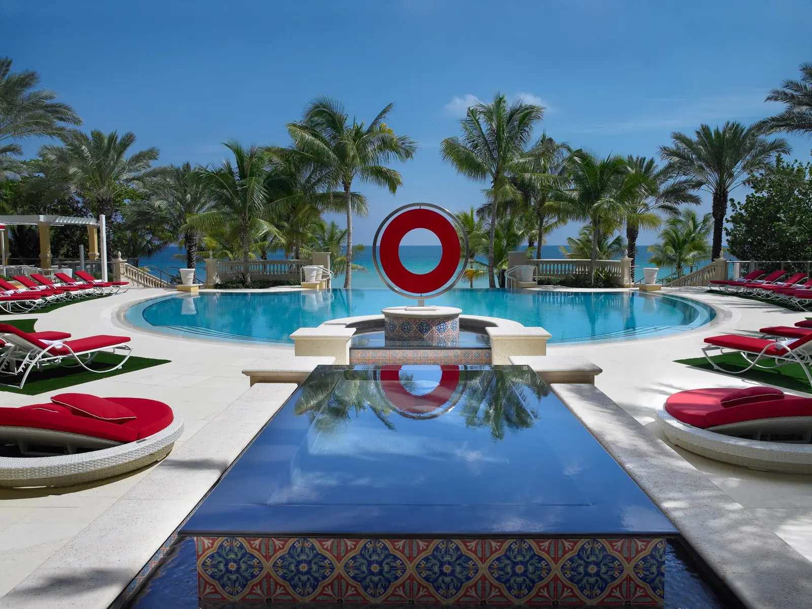 Resort pool with fountain
